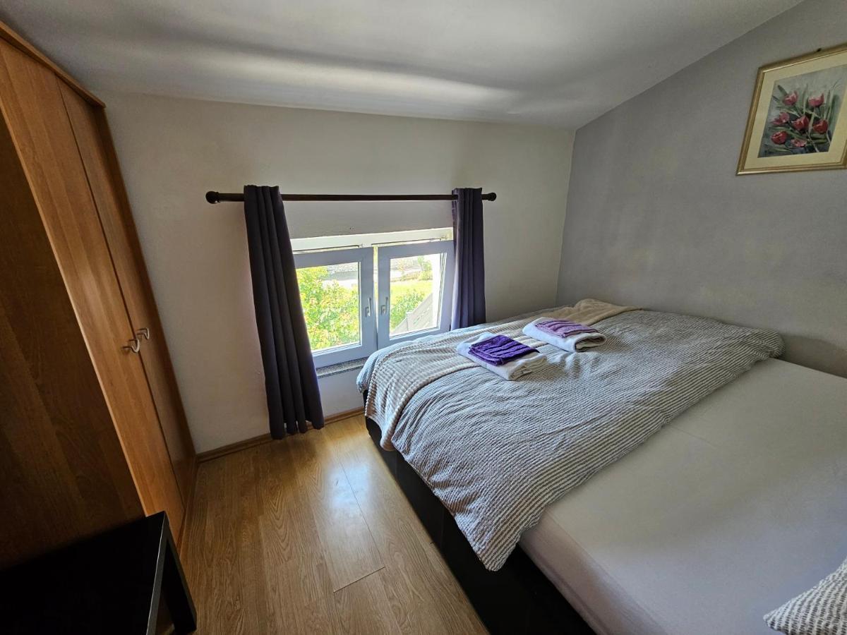 Studio Apartment Pegy 비르 외부 사진